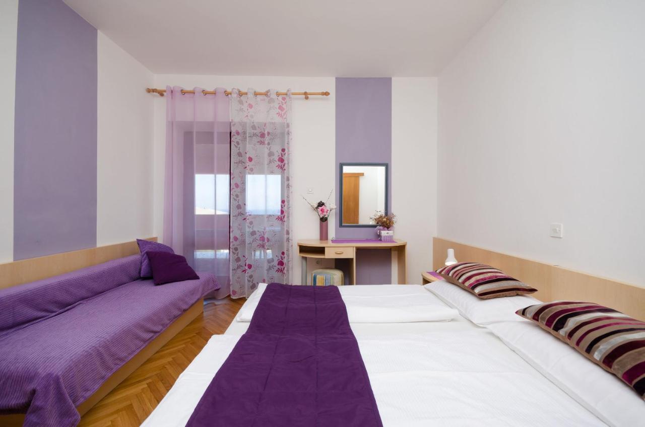 Apartments Mirjana B Лопар Екстериор снимка
